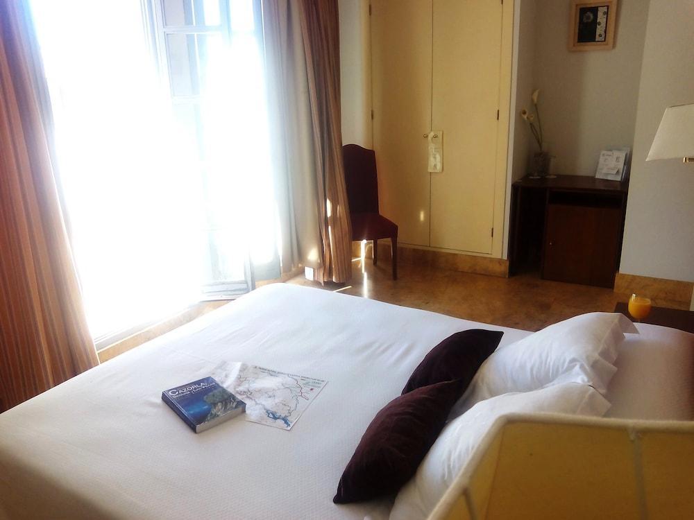 Hotel Ciudad De กาซอร์ลา ภายนอก รูปภาพ