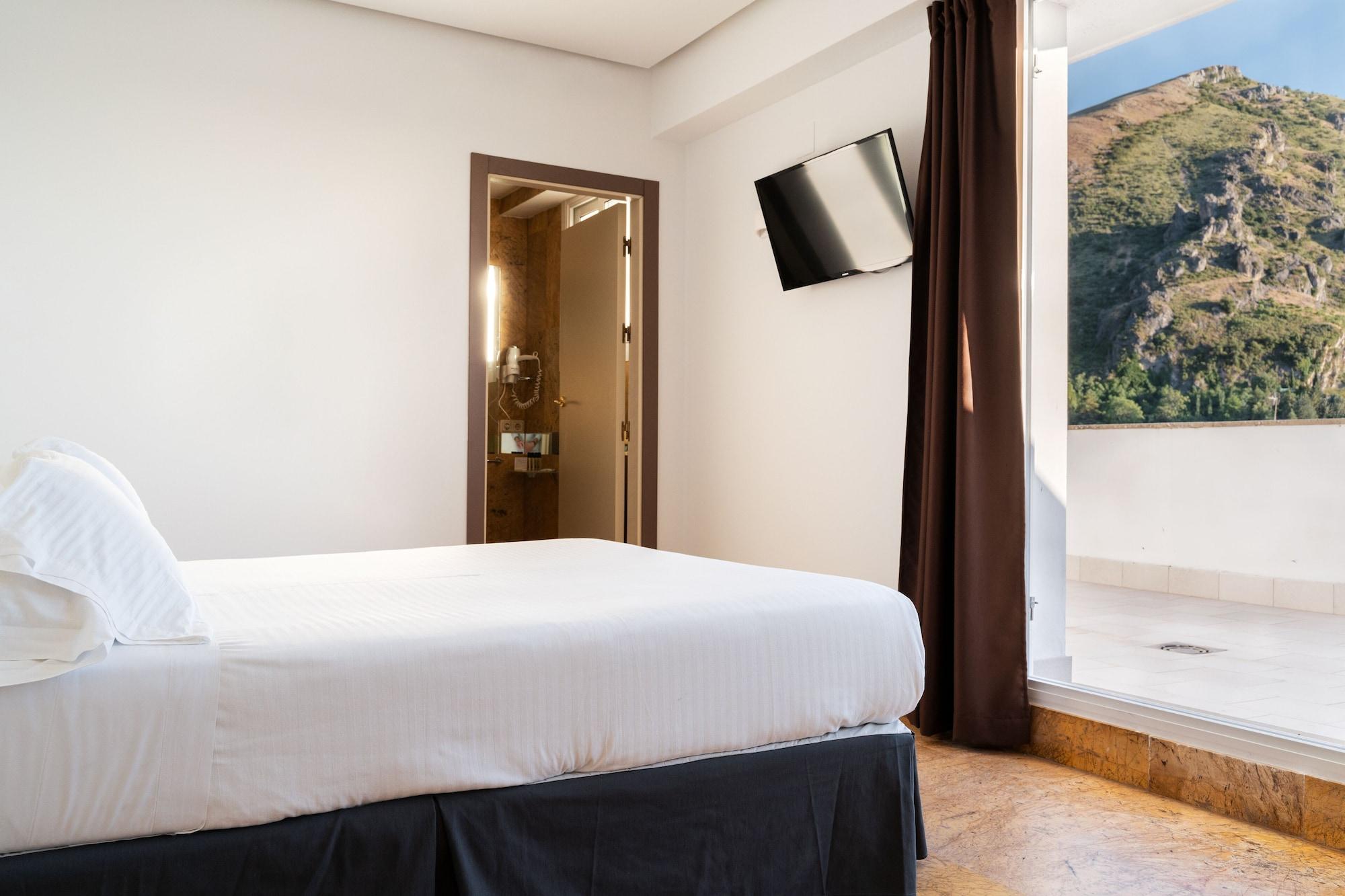 Hotel Ciudad De กาซอร์ลา ภายนอก รูปภาพ