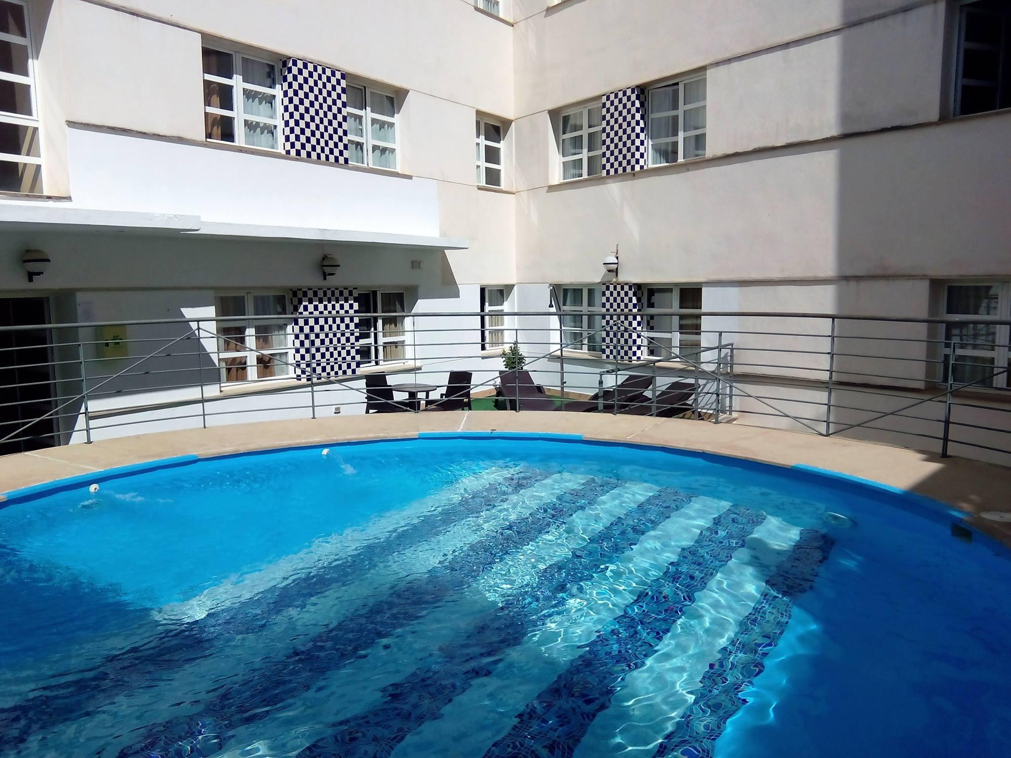 Hotel Ciudad De กาซอร์ลา ภายนอก รูปภาพ