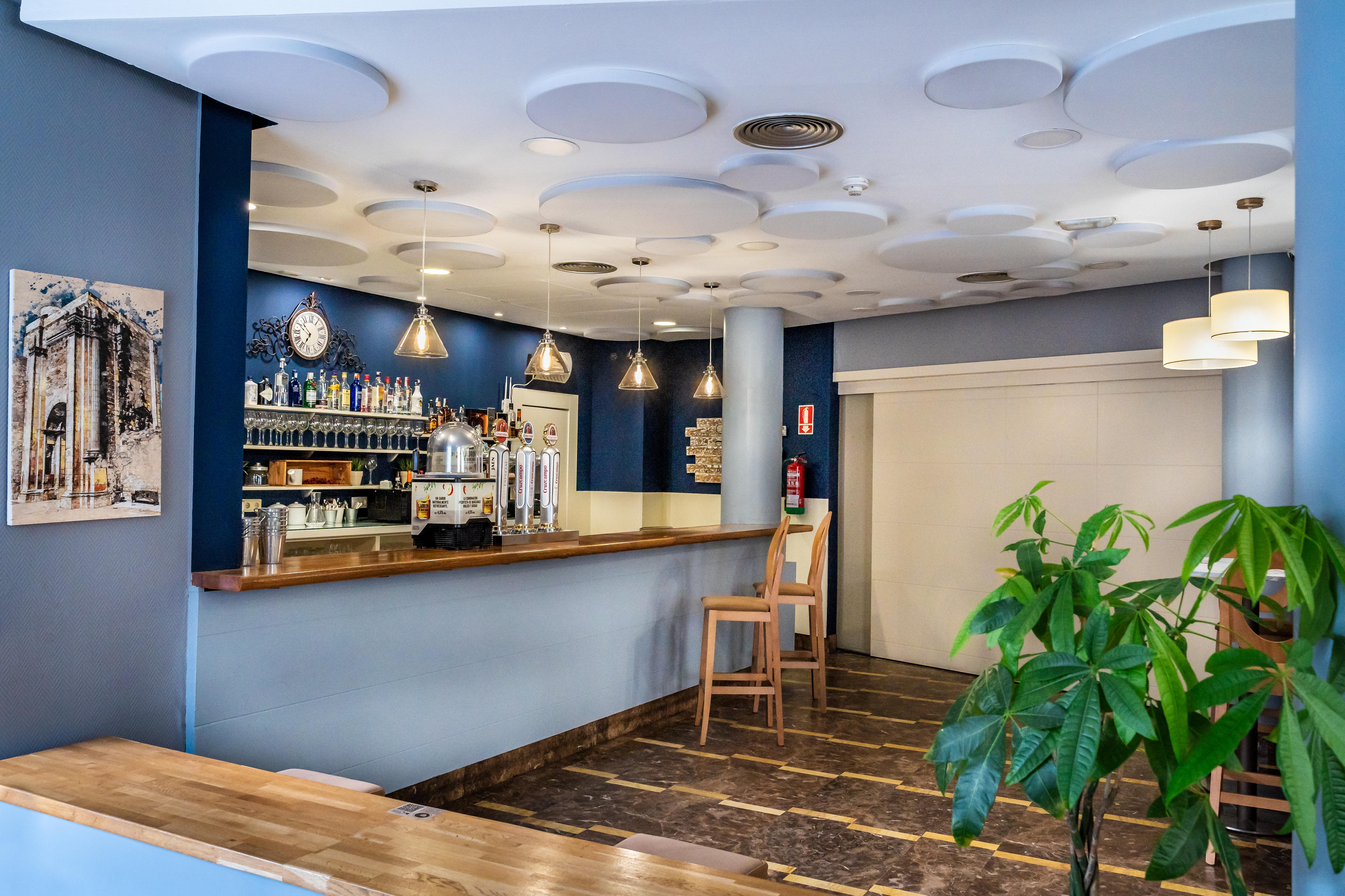 Hotel Ciudad De กาซอร์ลา ภายนอก รูปภาพ